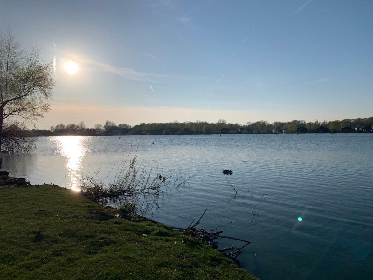 Relaxing Holiday Home With Hot Tub At Tattershall Lakes Εξωτερικό φωτογραφία
